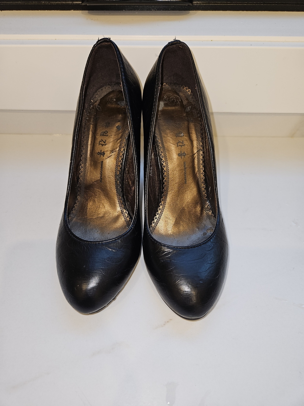 Korean Classic Black Women's Pumps - Elegant Everyday Heels